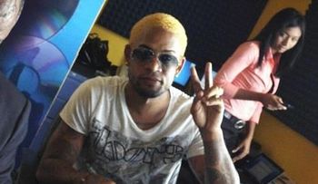 Vakeró denuncia usan su nombre para pedir a seguidoras desnudarse