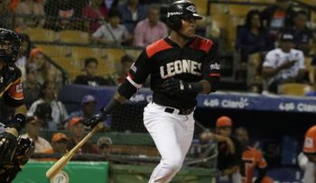 Leones apalean a los Toros y siguen en segundo lugar del Round Robin