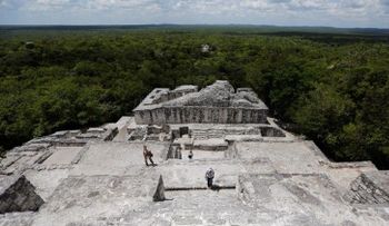 Un adolescente de 15 años descubre una ciudad maya oculta durante siglos