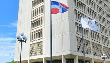 BCRD mantiene su tasa de política monetaria en 5.50 % anual