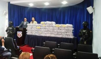 Decomisan 285 paquetes de cocaína en Barahona