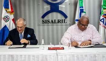 CONADIS y SISALRIL firman acuerdo en beneficio de personas con discapacidad