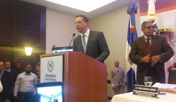 Johnny Jones reelegido como secretario de la LMD 