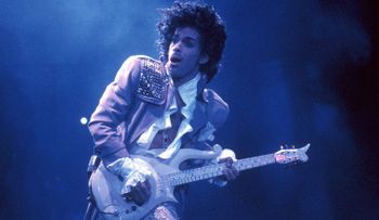 Prince murió por sobredosis de opioides, reporta periódico de Minnesota