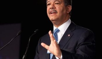 Leonel viaja a México, Ecuador y Argentina en agenda de trabajo