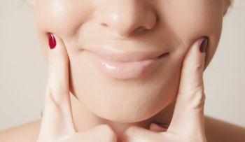 Esta mascarilla súper efectiva y fácil de preparar quita las arrugas de la barbilla y la boca en 30 días 