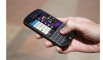 Facebook podría comprar la empresa BlackBerry
