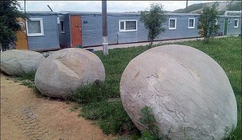 Descubren sorprendentes piedras que cambian de color