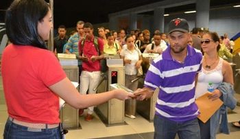 Entregan ejemplares de comic Conozcamos el Presupuesto