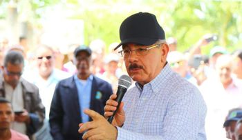 Presidente Danilo Medina dispone renovación de 7,000 tareas de cacao en provincia María Trinidad Sánchez