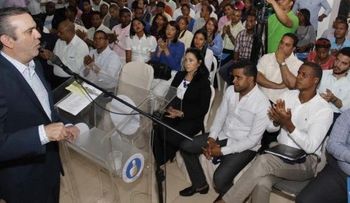 Luis Abinader dice promoverá â??unidad totalâ? de la oposición, incluyendo al PRD