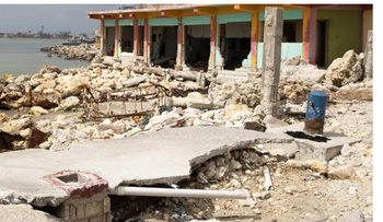 Huracán Melissa deja puerto de Jamaica desierto y destruido