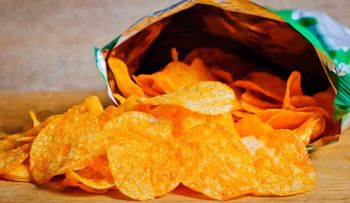 ¿Por qué fumar marihuana te da hambre?