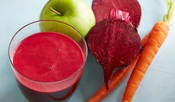 Este jugo levanta hasta los muertos y se prepara en dos minutos