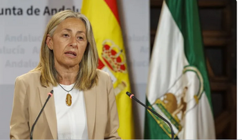 Consejera andaluza mantiene su cargo pese a fallos en cribados