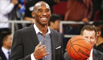 Los Lakers anuncian la renovación de Kobe Bryant por dos temporadas más