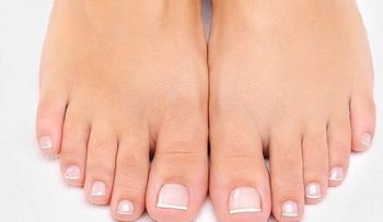 Cuidado con las infecciones en los pies durante el verano