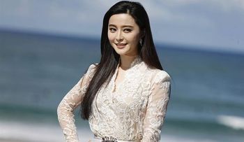 La china I'm not Madame Bovary gana premios mejor director y mejor actriz