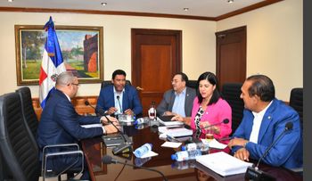 Comisión Senado estudia Código de Trabajo aprueba 80% de la pieza