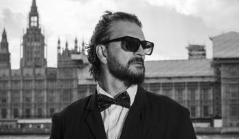 Ricardo Arjona se declara "más peligroso" que nunca y anuncia nuevo disco en mayo