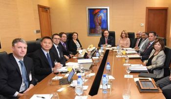 Valdez Albizu recibe misión FMI visita RD para verificar economía que se mantiene en crecimiento