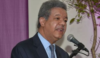 Leonel Fernández favorece la revisión del DR-Cafta