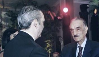 Luis Abinader: La muerte es vida. Enciendes luces en otro lugar; dice sobre la muerte de su su padre 