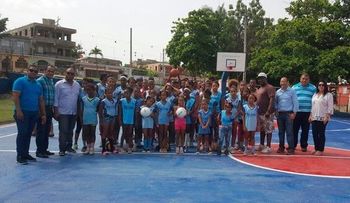 Entregan cancha deportiva en sector Pantoja