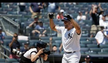 Mariano Rivera vuelve al Yankee Stadium y dispara cuadrangular