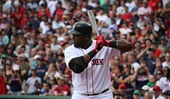 David Ortiz regresa a Boston para trabajar en la oficina principal