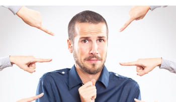 La timidez puede confundirse con brutalidad: cuando el silencio habla más que las palabras