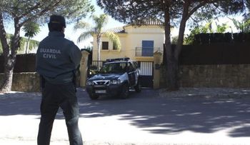 Comunidad latina NY conmocionada por caso hombre mató su familia porque vio foto de su mujer con otro hombre en Facebook