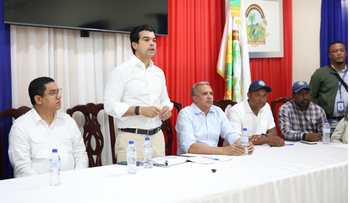 Inapa y comunitarios coordinan acueducto de Navarrete