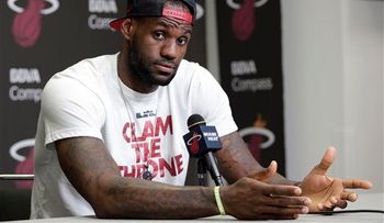 LeBron James dice que Charles Barkley es un "resentido" 