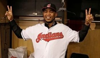 Los Indios oficializan su pacto de tres años con Edwin Encarnación