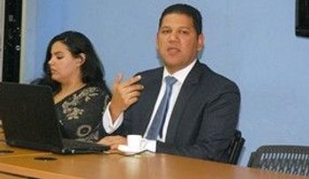 Realizan panel sobre expectativas negociaciones comercio de los servicios