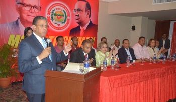 Sector Externo del PRSC se reúne con candidatos a cargos electivos 
