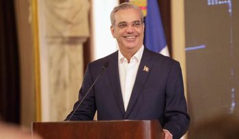 Abinader: Con este acuerdo nace el Centro de Excelencia en Inteligencia Artificial (CEIA)