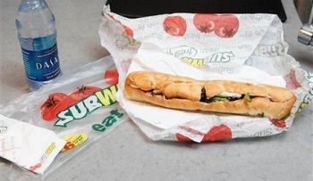 Subway elimina ingredientes artificiales de sus emparedados 