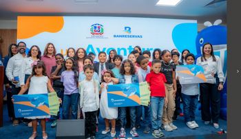 Cámara Alta imparte la charla "Aventura Financiera" a los hijos de sus colaboradores