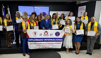 PUCMM y CESUDEX gradúan Diplomado en Geopolítica