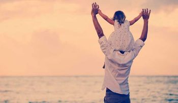 8 señales de que será un buen novio y un gran padre 