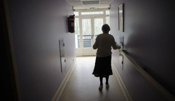 Nueva prueba sanguínea experimental podría cambiar la vida de pacientes con mal de Alzheimer