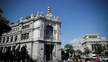 Deuda pública de España baja a 103.4 % del PIB en junio