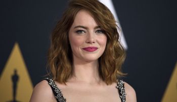 La batalla de Emma Stone con la timidez, los ataques de pánico y las fobias en el camino a los Oscar