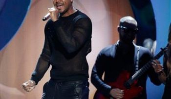 Romeo Santos e Enrique Iglesias ganan en grande en los Premios Billboard 