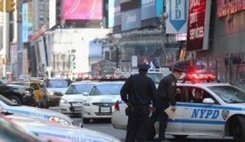  Ocho policías NY resultaron heridos en diferentes circunstancias