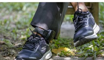 EE.UU. ordena tobilleras electrónicas para más de 180,000 inmigrantes