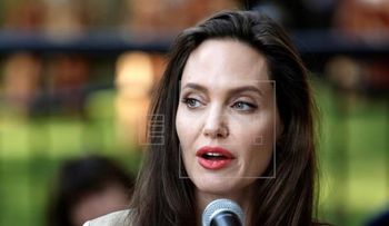  Angelina Jolie no descarta escribir un libro sobre la violencia sexual contra mujeres