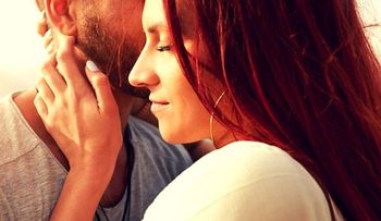 El marido que quiere hacer el amor con su esposa, porque tenía una enfermedad terminal y  solo le quedaba 24 horas de vida...